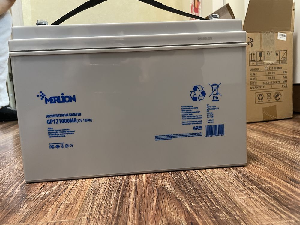 Аккумуляторная батарея MERLION AGM 12V-100Ah (GP121000M8)