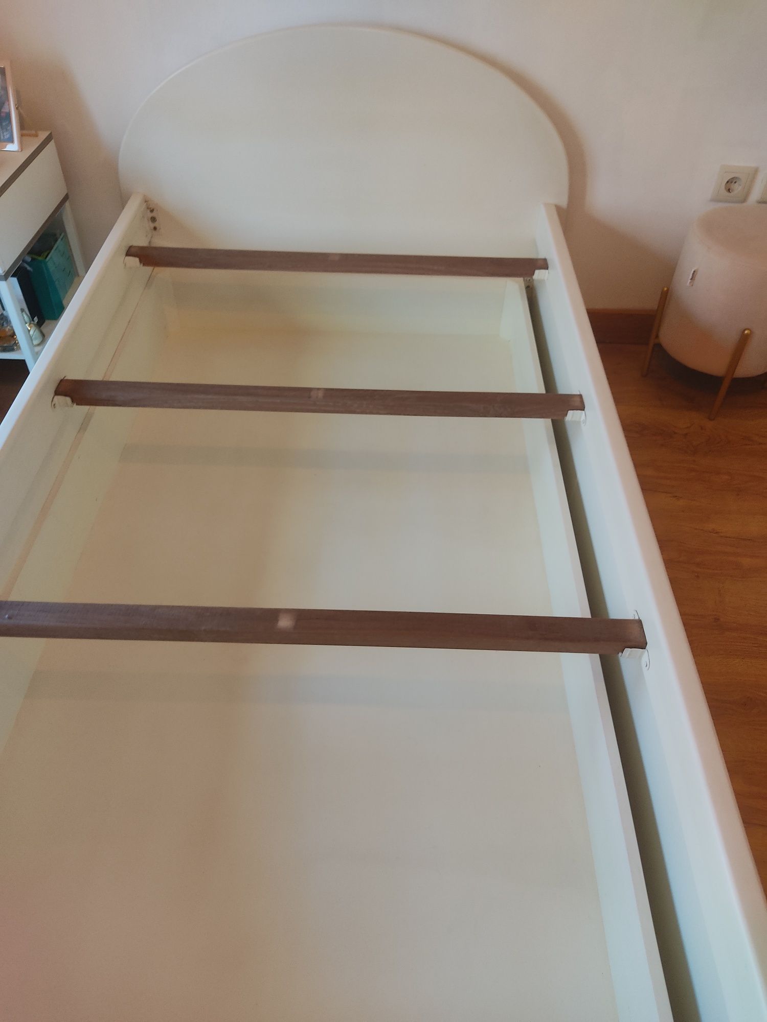 Cama com colchão