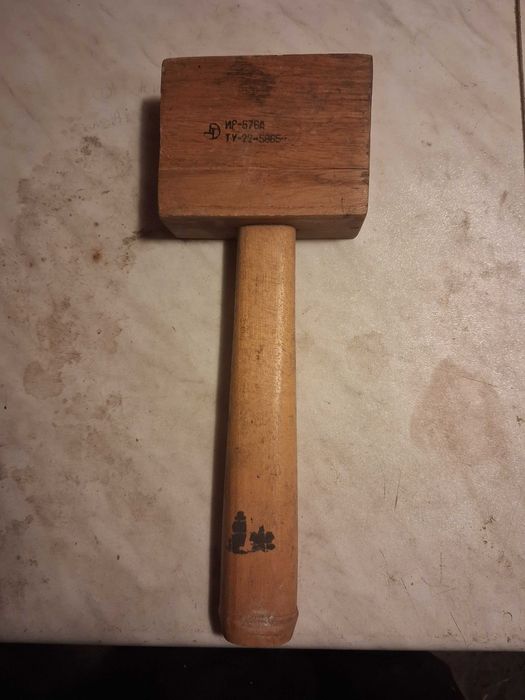 Narzedzia ręczne z czasów Prl-u  siekierki -brzeszczoty