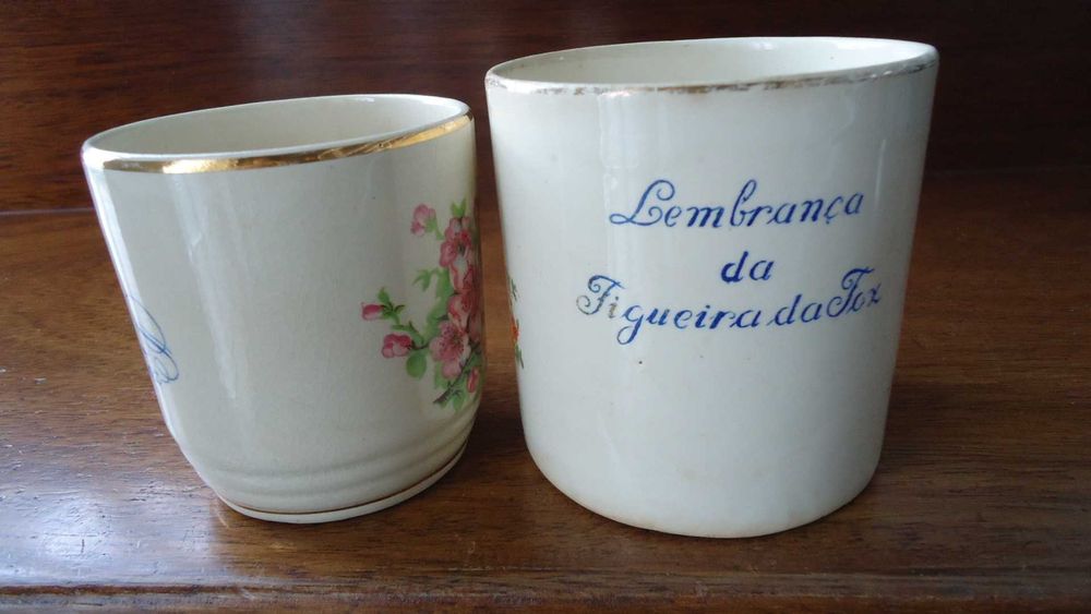 caneca pequena da fábrica da Lusitânia
