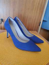 Granatowe niebieskie buty szpilki