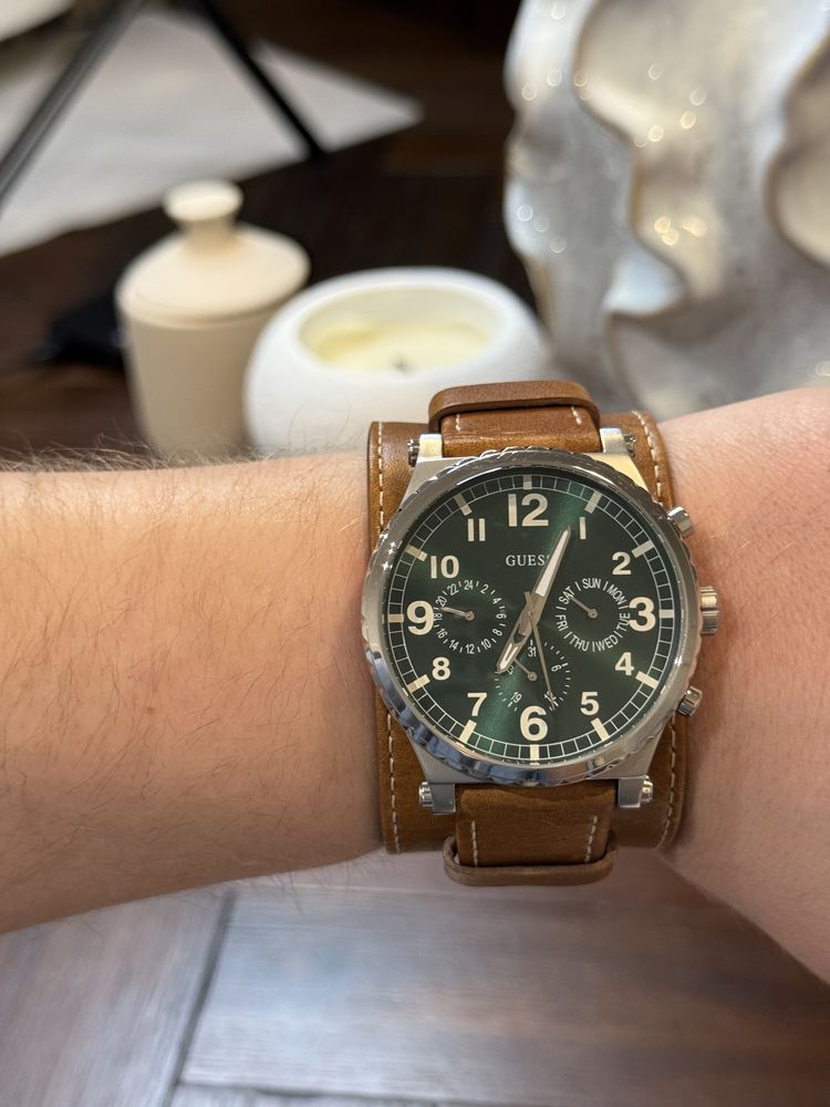 Zegarek GUESS W1162G1