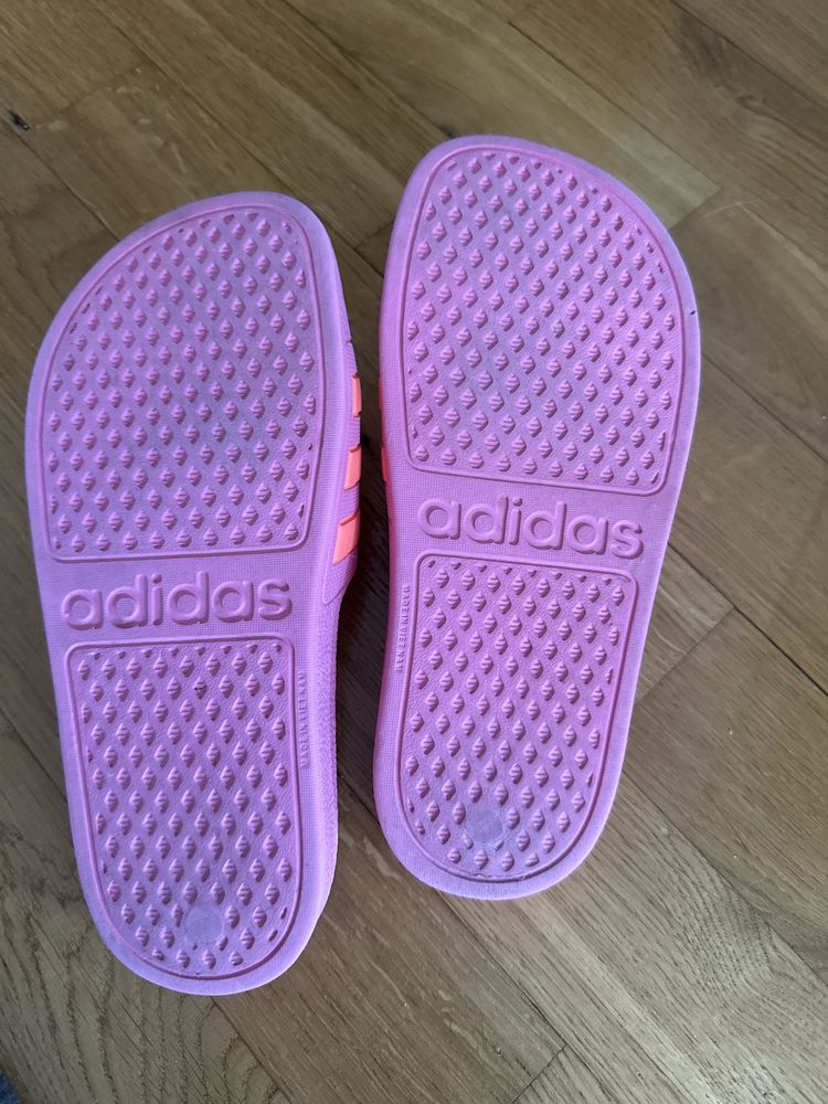 Klapki dziecięce Adidas roz. 34