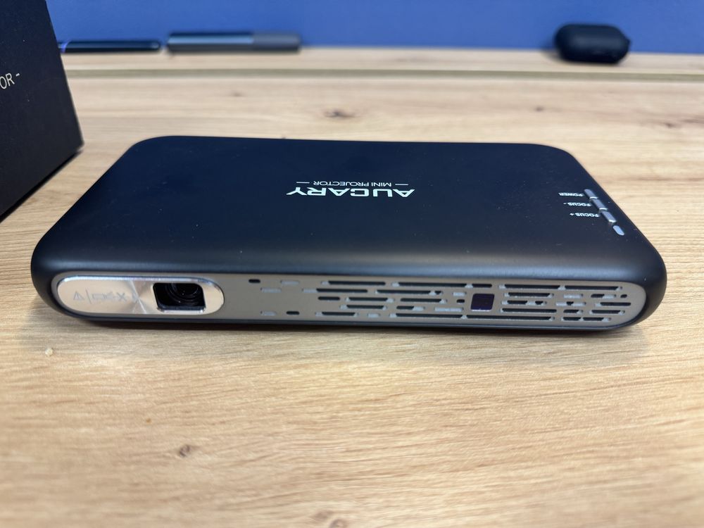 Mini projektor Aucary T7 – Nowy, nieużywany!