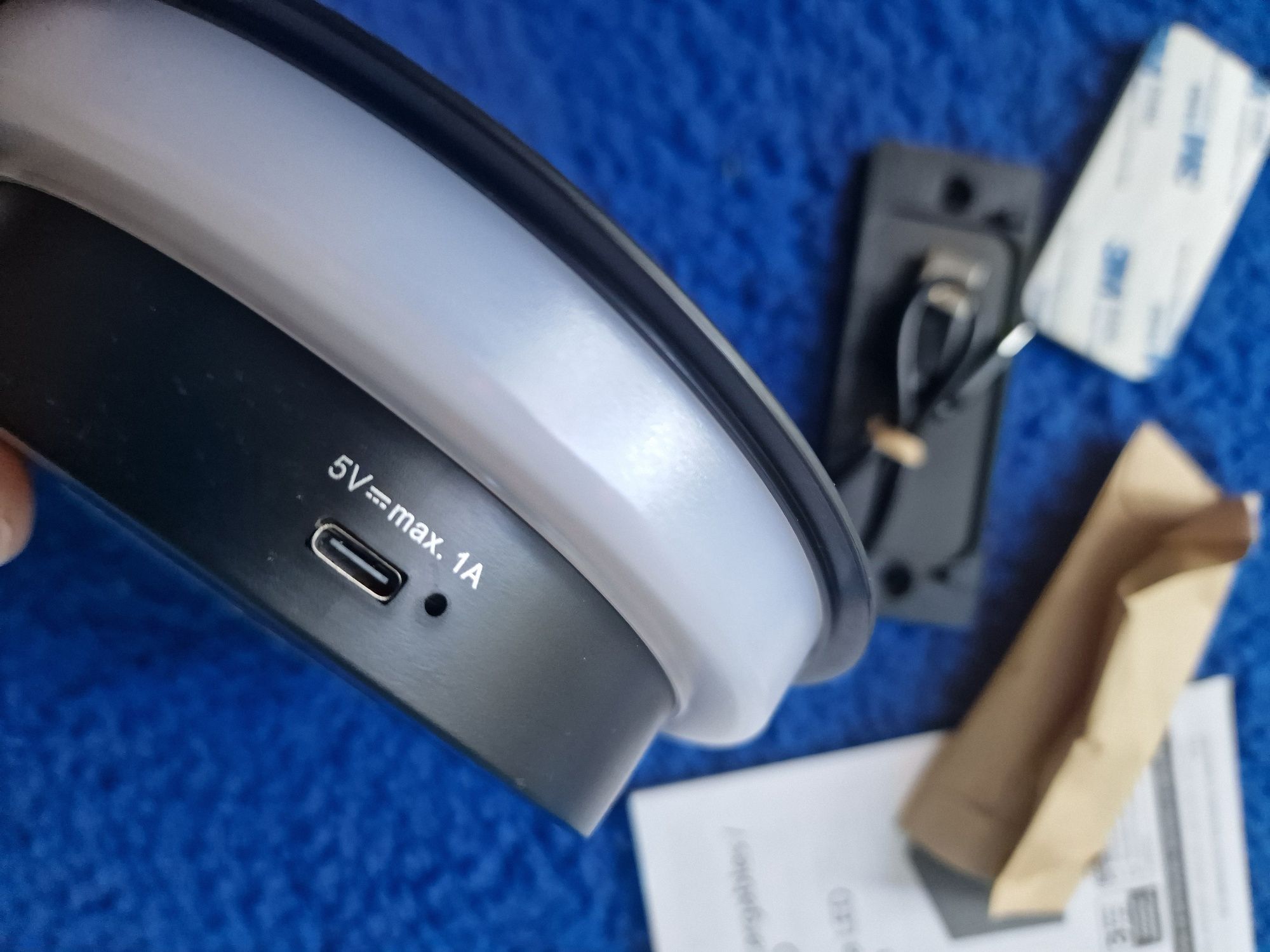 Lampka kinkiet ładowana na USB  CASALUX