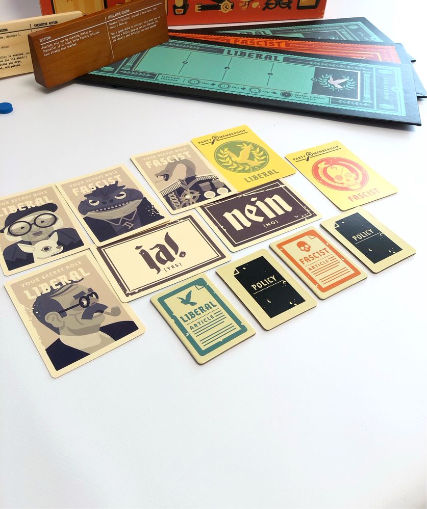 Хит! Настольная игра Тайный Гитлер (Secret Hitler) Large Box