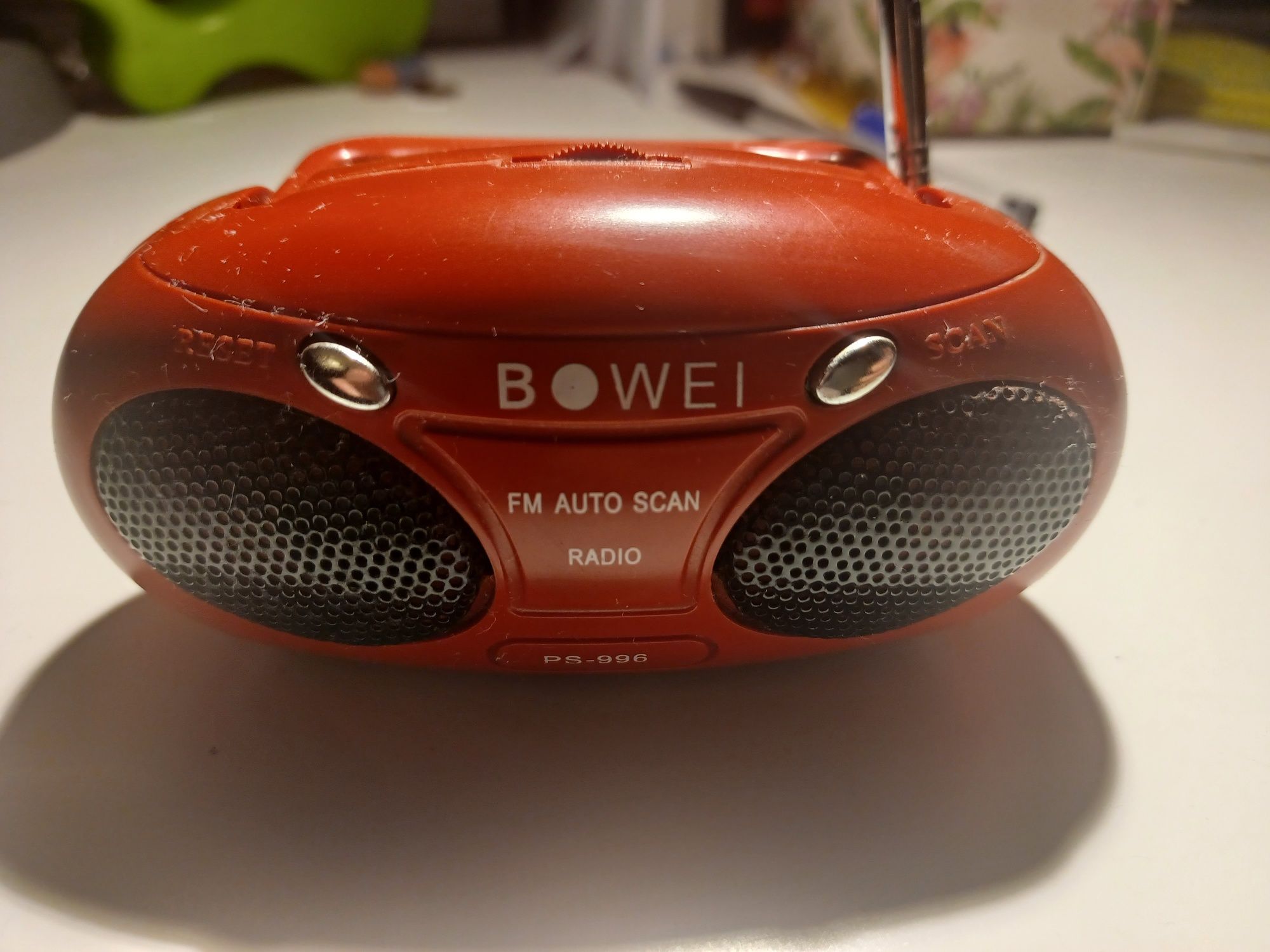 Mini rádio Bowei