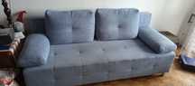 Sofa rozkładana z pojemnikiem na pościel