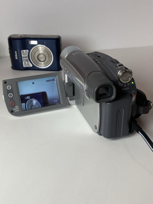 Видеокамера Sony DC-r HC23