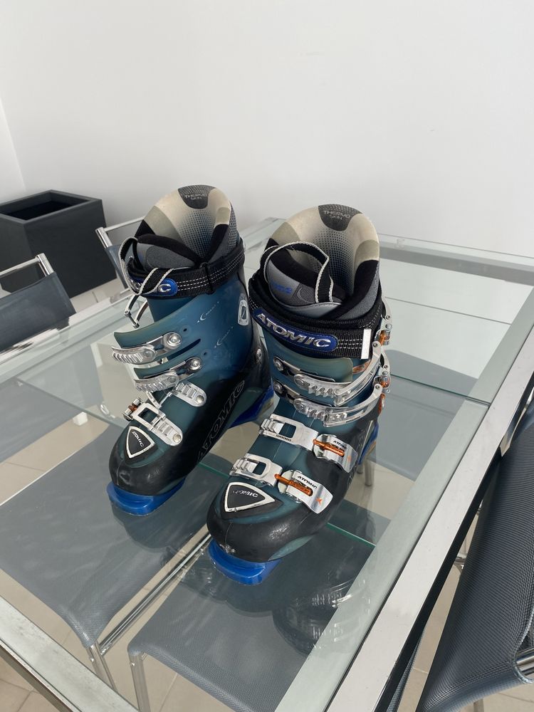 Botas de Ski Atomic tamanho 26 Equivalente a tamanho 41 Europeu