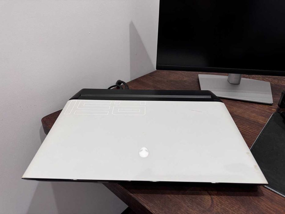 Продаю DELL Alienware Area‑51 m (i7‑9700K/32 ГБ/RTX 2080)