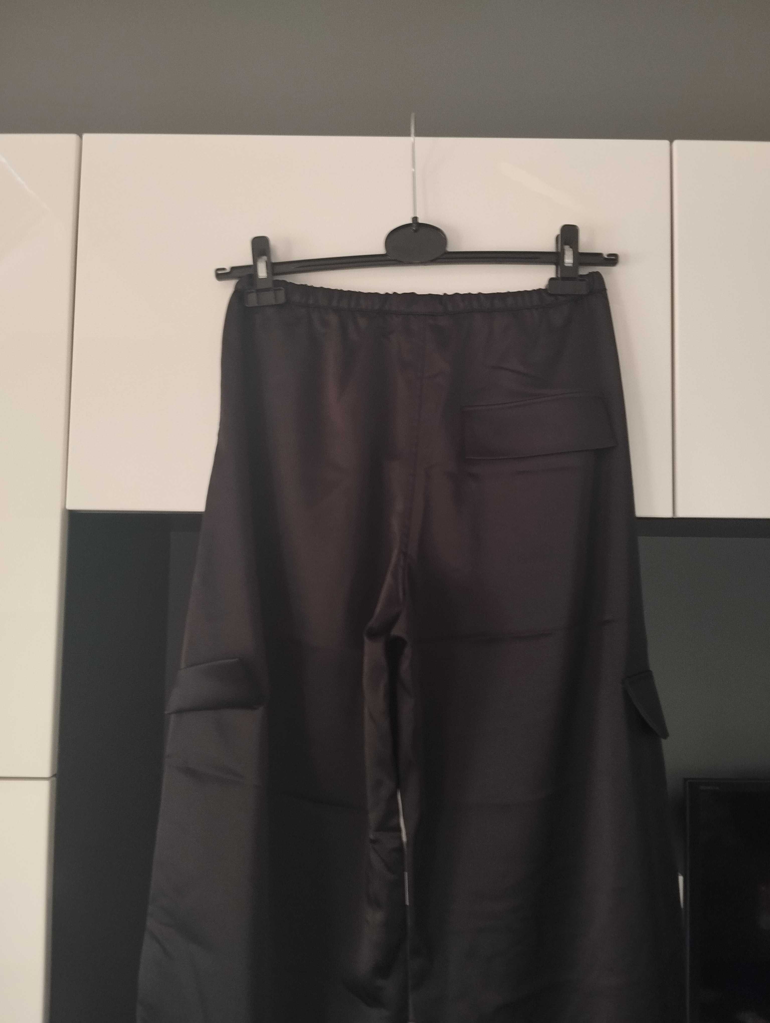 Nowe spodnie bojówki satynowe cargo Bershka 36