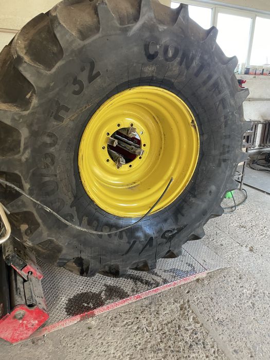 Шини Continental 900/60R32