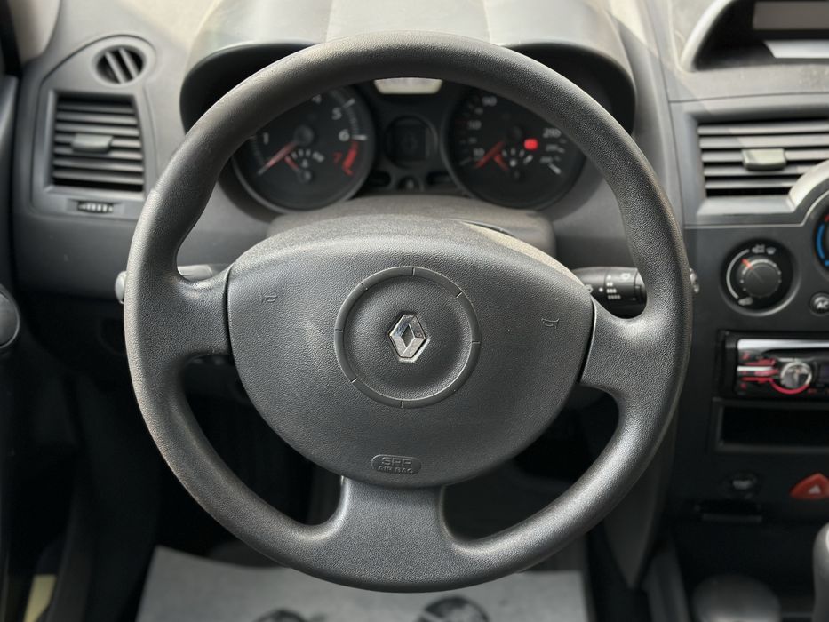 RENAULT MEGANE 2009 року, 1.4 газ/бензин, механіка, передній привід.
