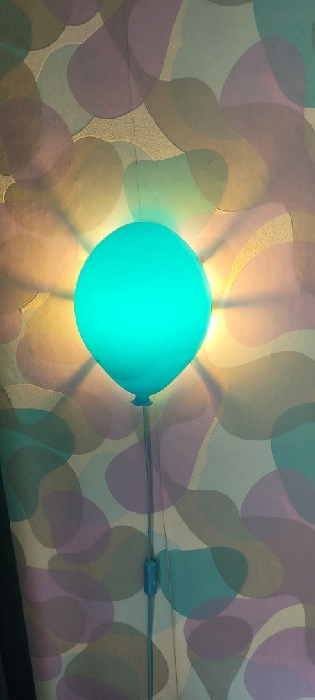 Lampka ścienna Balon Ikea