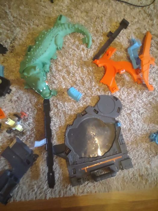 Трек Хот Вилс Взрыв цветов Водонапорная башня Hot Wheels