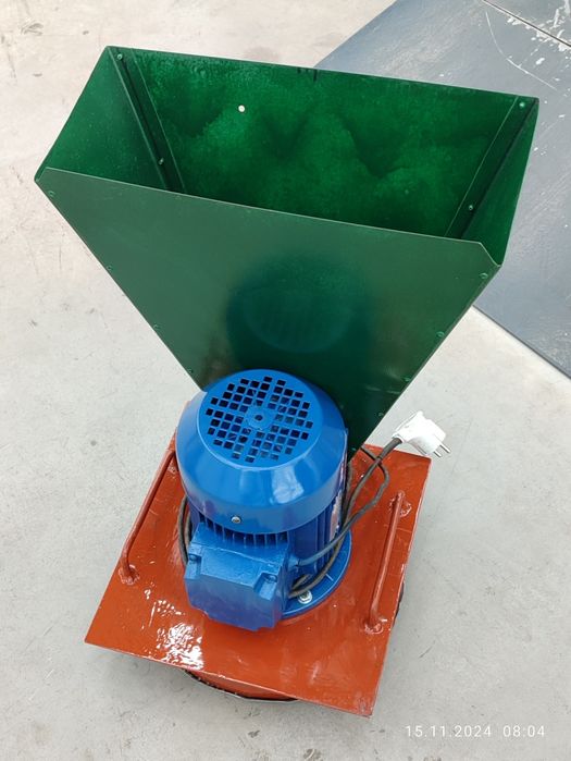 Зернодробілка, зернодробилка, крупорушка, дертемолка.  Корпуси Елікор