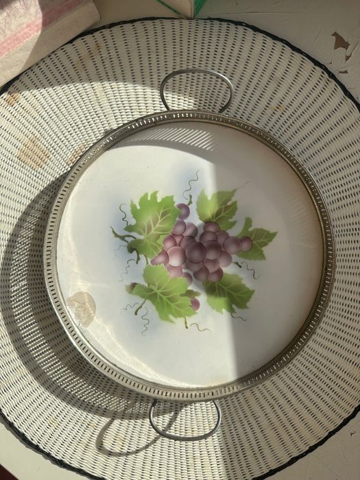 Bandeja majolica com asas