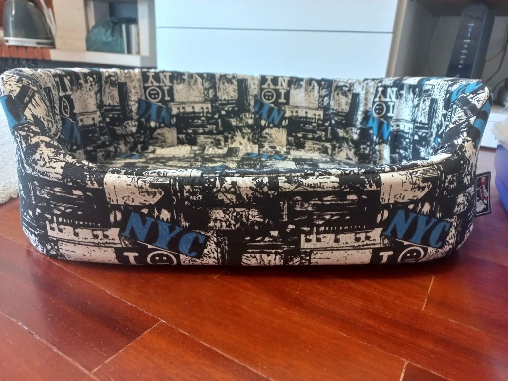Cama + caixa de areia para gato