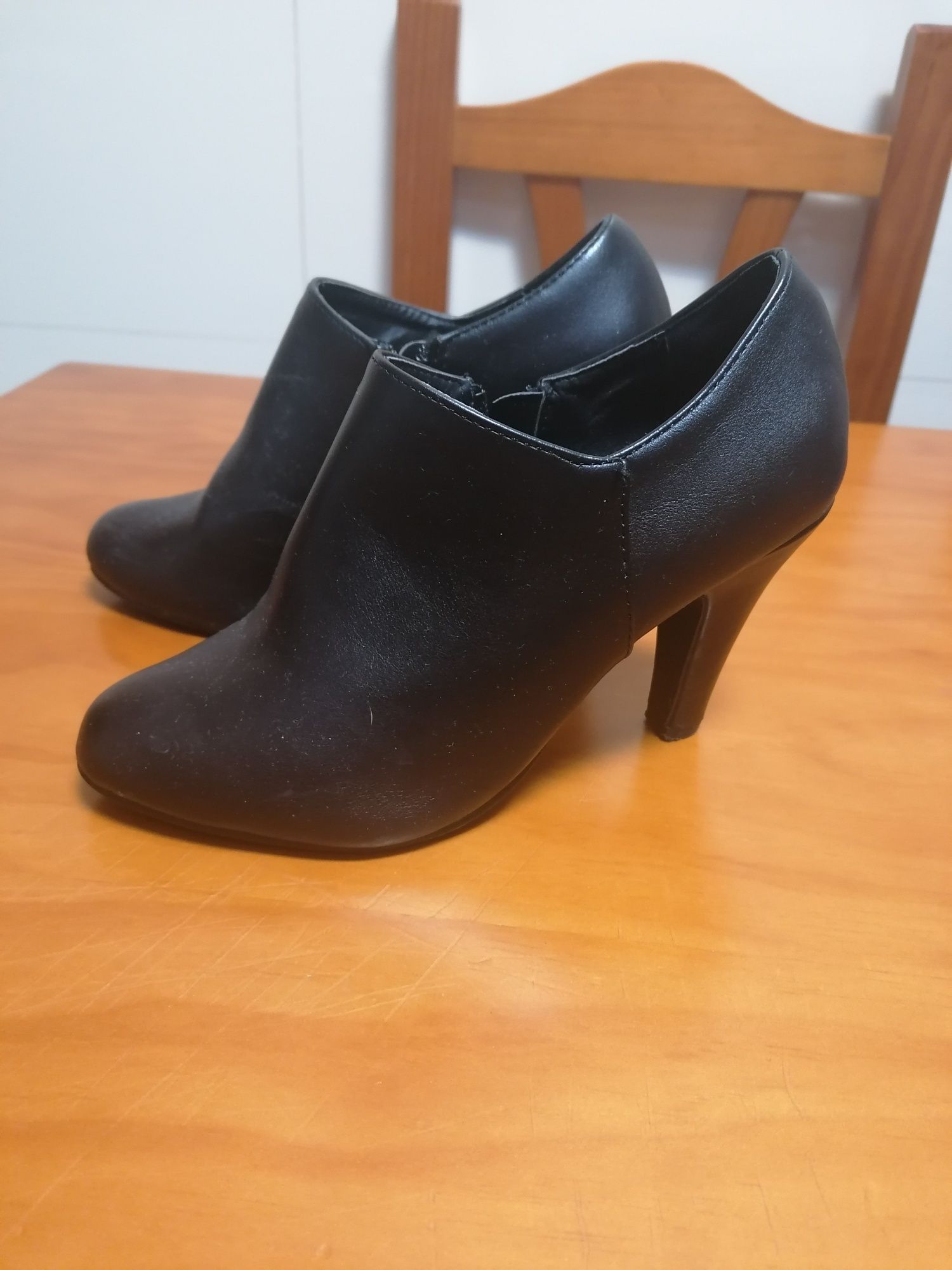 Botins Marypaz novos NR 35