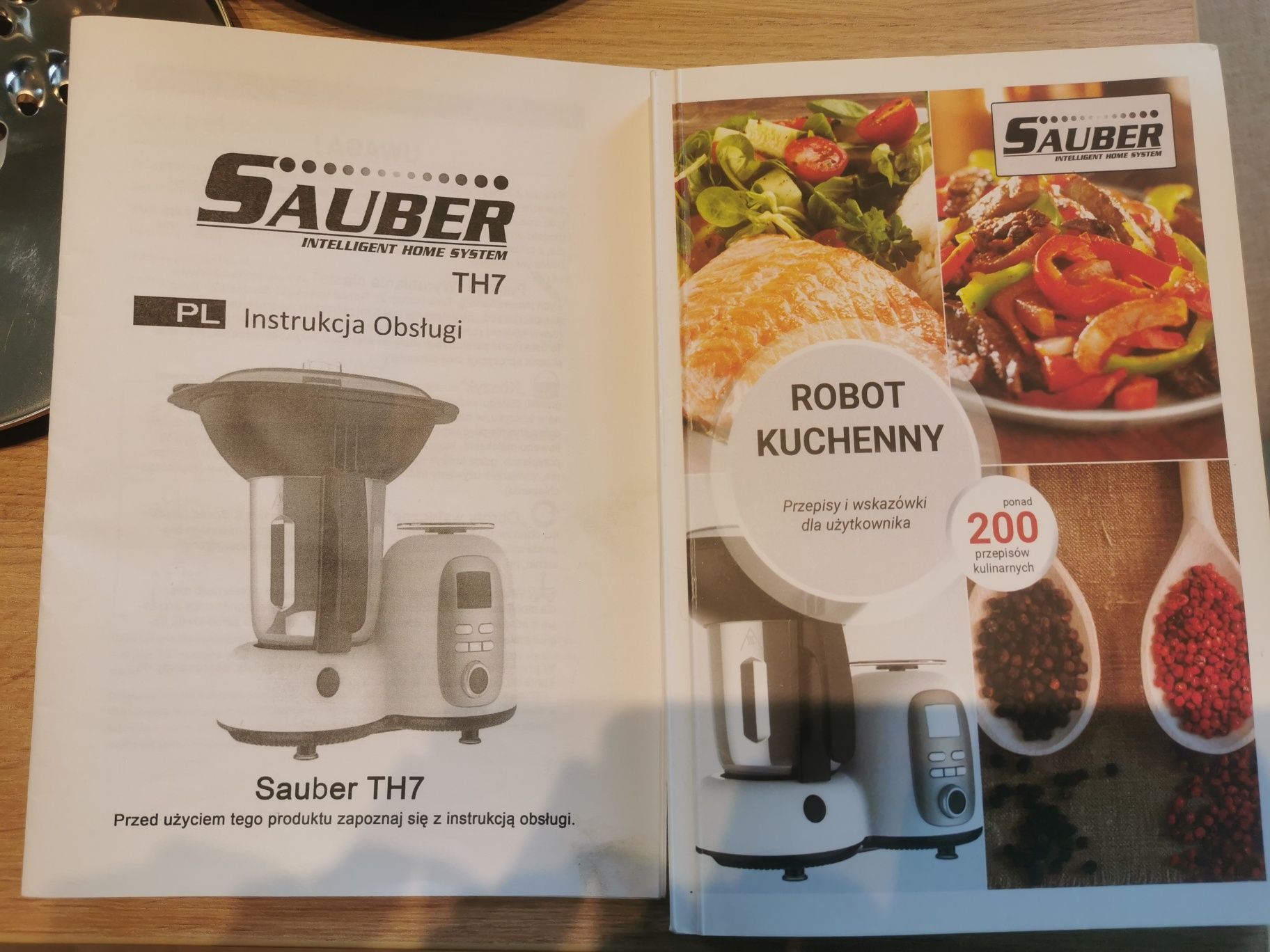 Robot kuchenny Sauber TH7