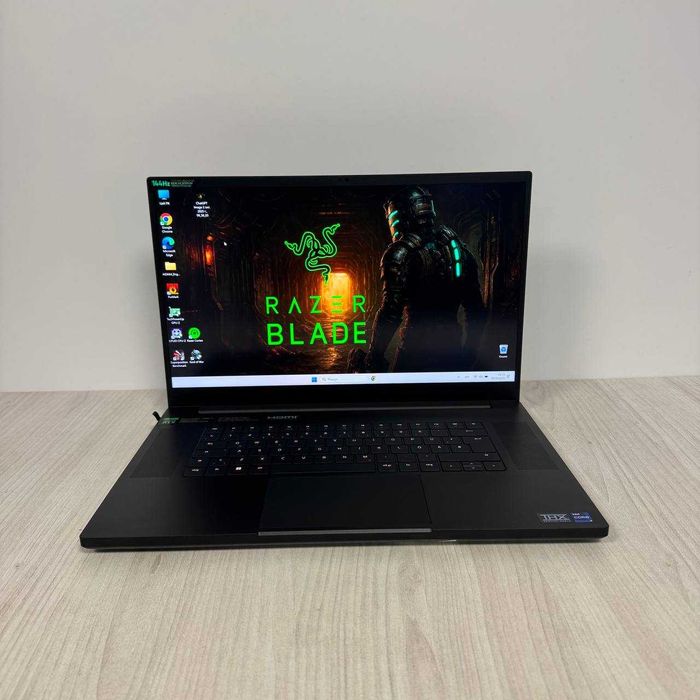 Razer Blade 17 4K 144Hz i9-12900H 32GB SSD 1TB RTX 3080 Ti 16GB