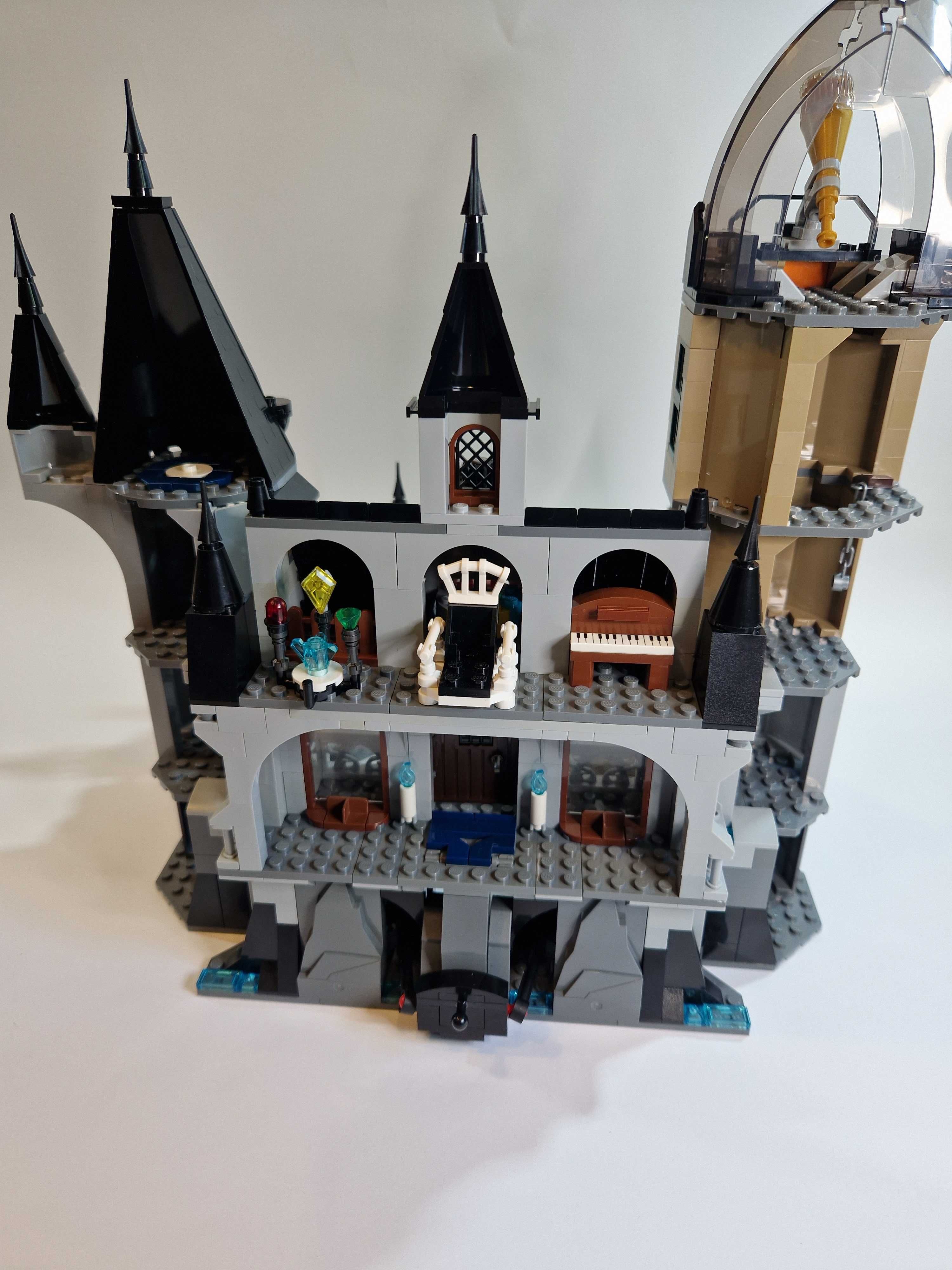 Zestaw kompletny LEGO Hidden Side 70437 - Tajemniczy zamek