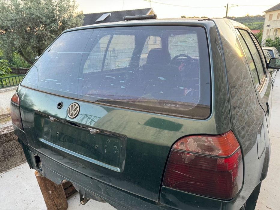 Tampa da mala Golf 3