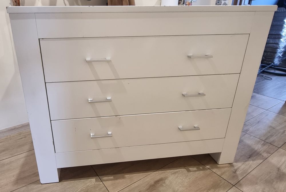 Duża biała komoda 3 szuflady