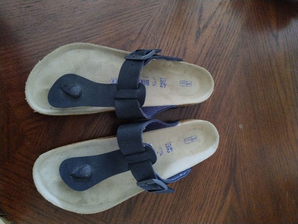 Продам шльопанці фірми Birkenstock.