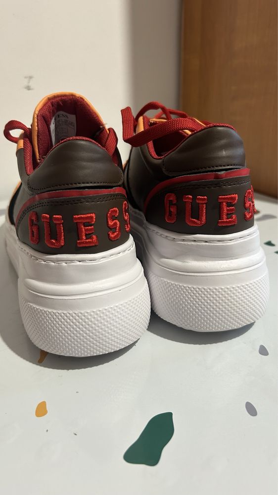 Sneakersy Guess rozmiar 40