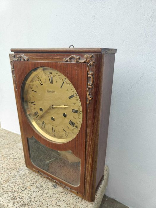 Relógio antigo Reguladora