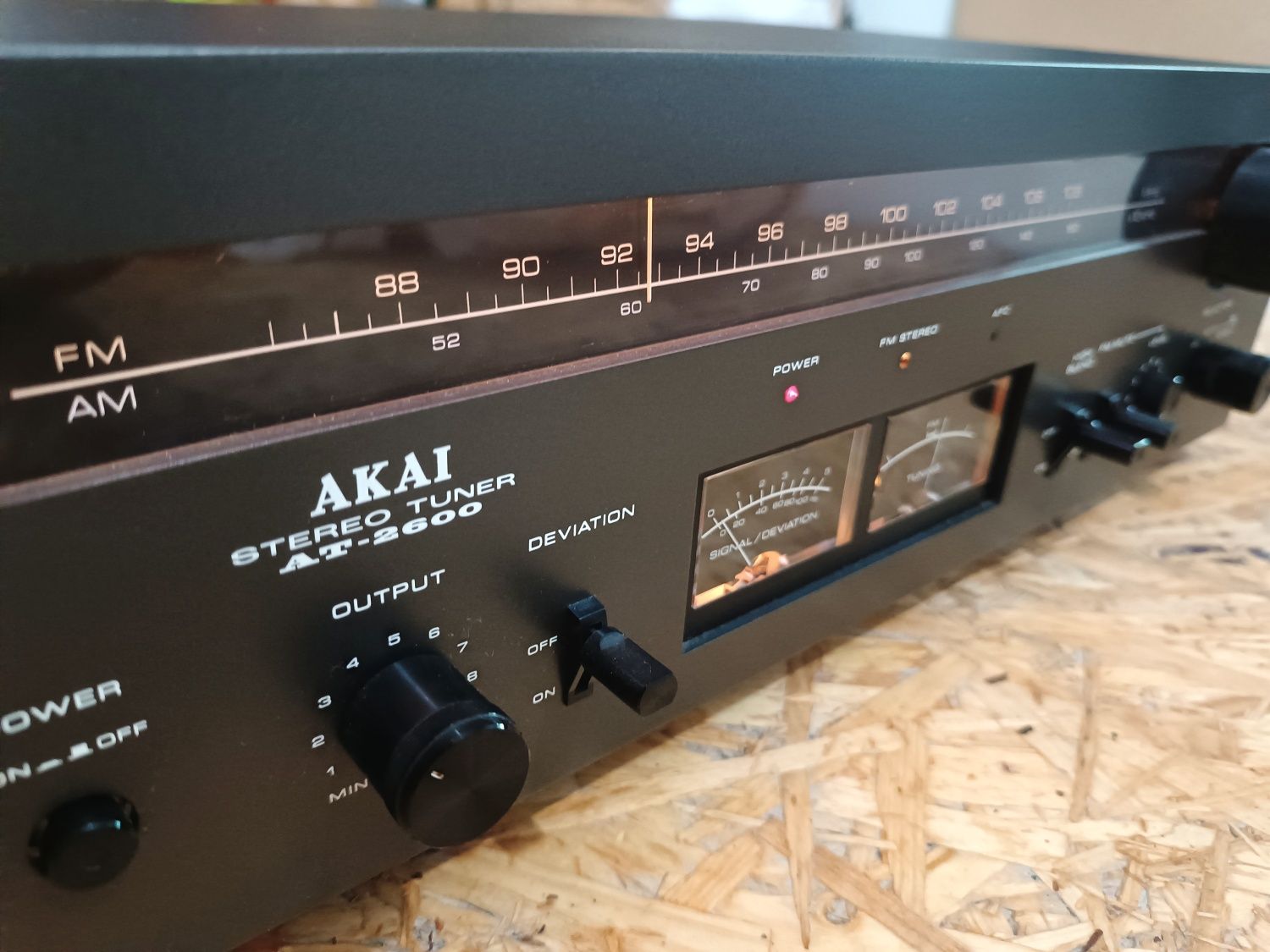 Tuner Akai AT-2600 como novo