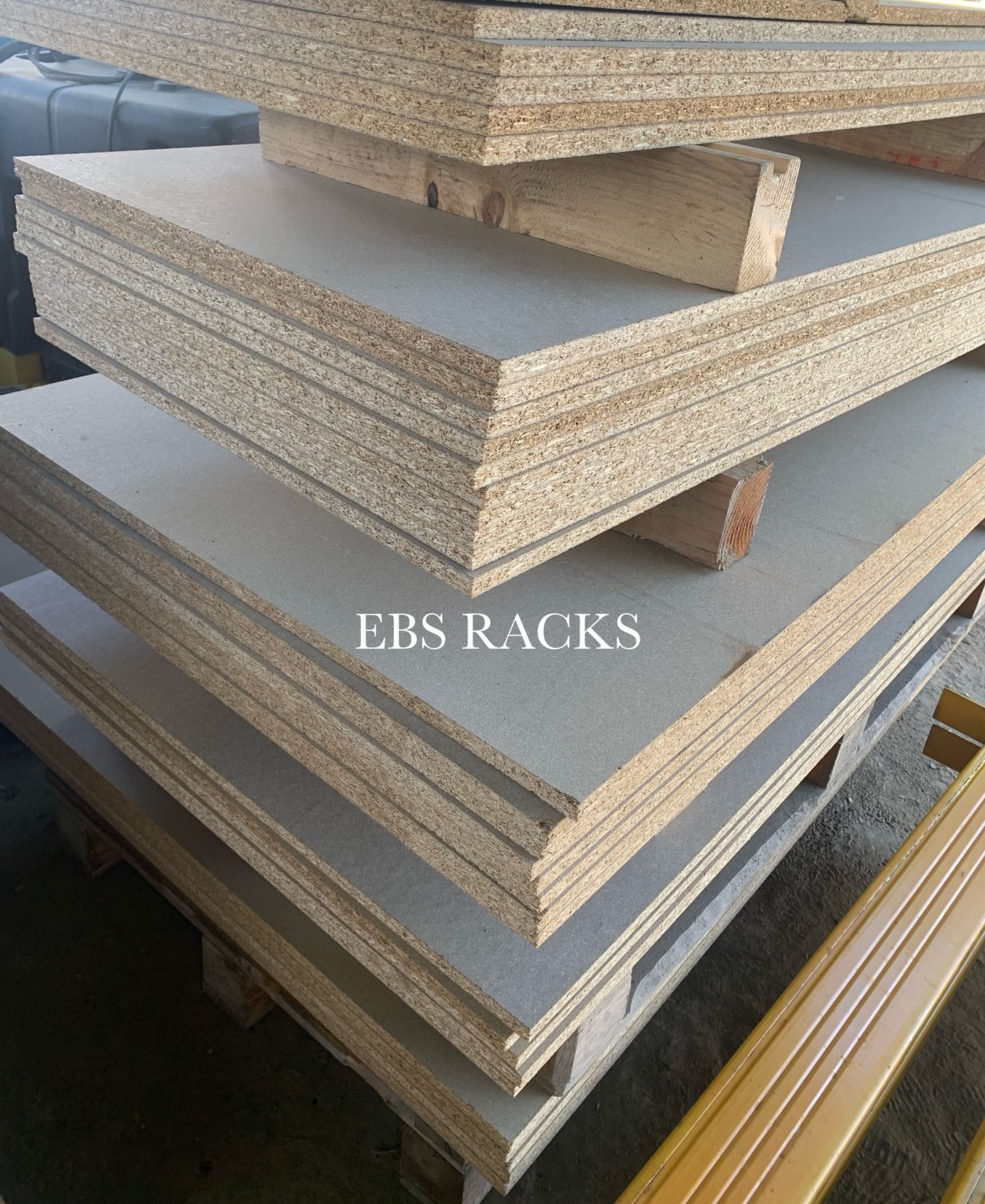 Estantes/racks/prateleiras picking novas em galvanizado ou pintado.