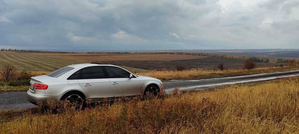 Продам Ауди А4 б8