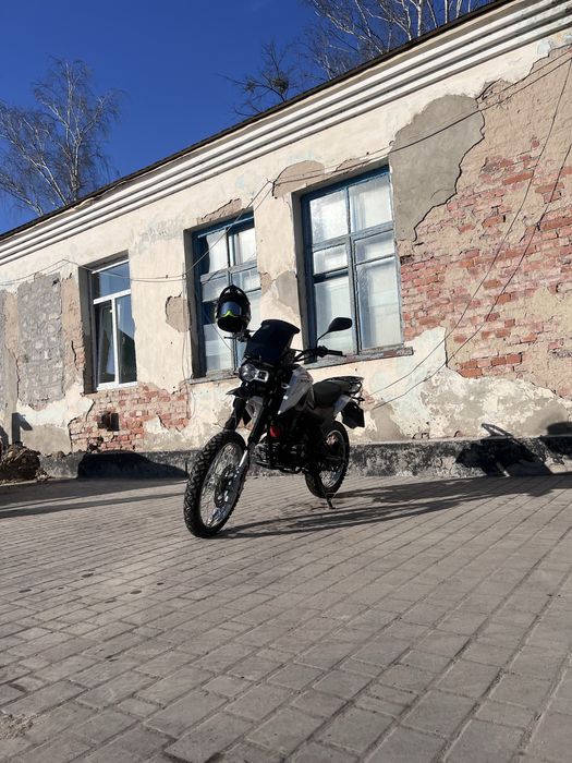 Продам shineray x-trail 200