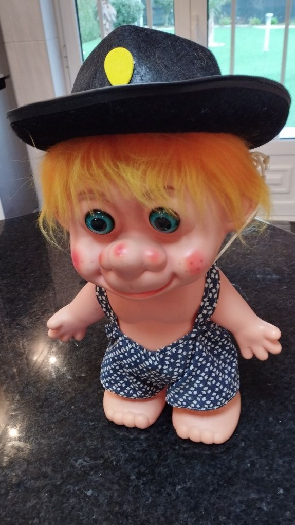 Boneco Troll grande .