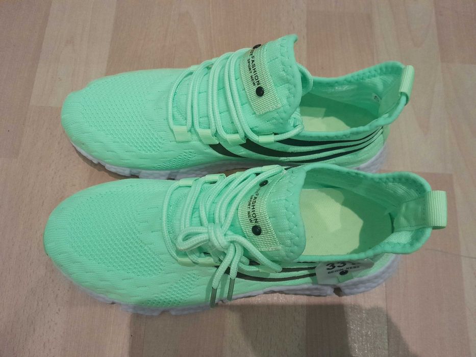 Чоловічі дихаючі бігові кросівки з м'якою підошвою, дихаючою сіткою