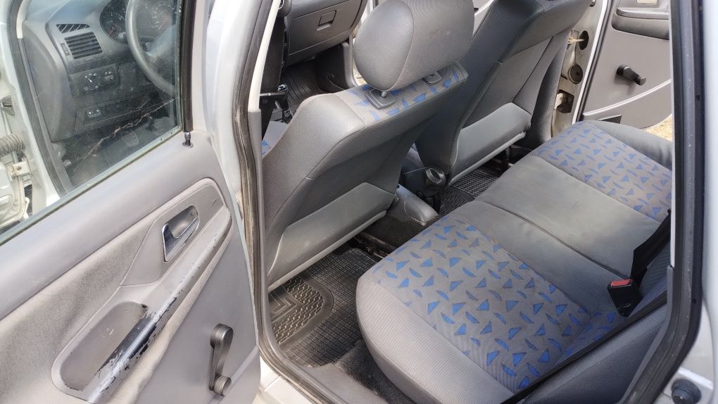 Seat Cordoba 1,4 8V LPG OC- pół roku/PT rok