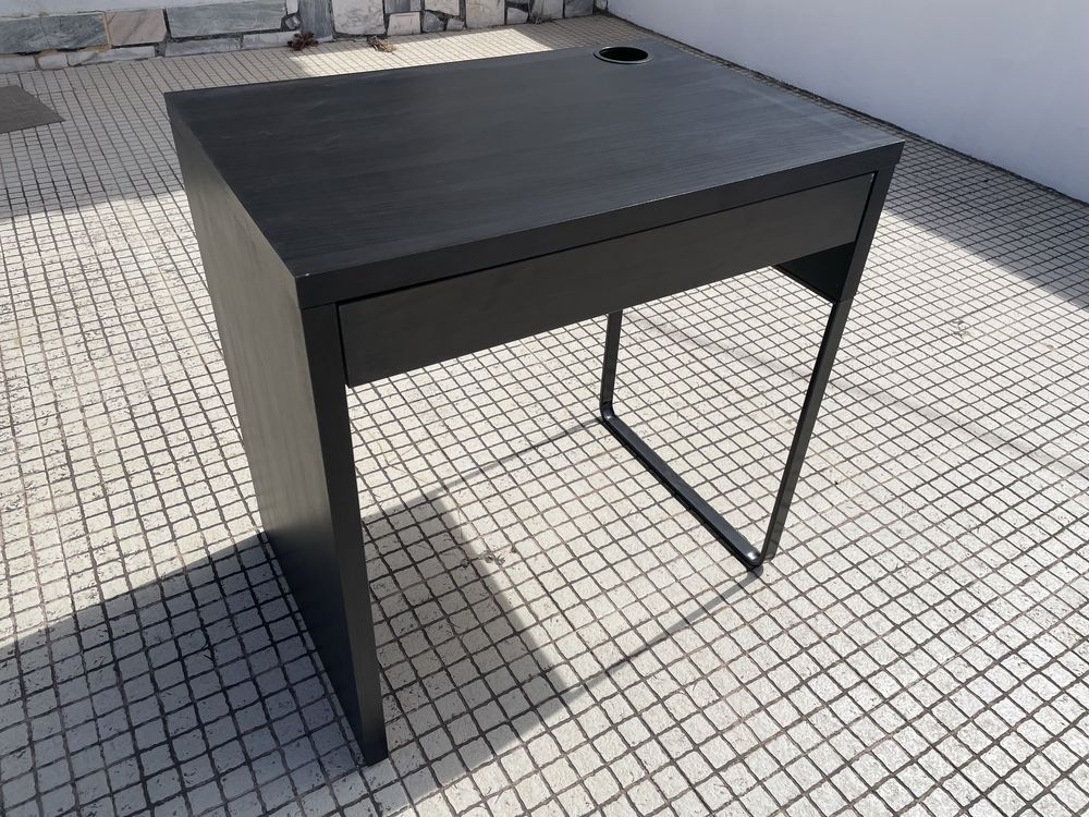Secretaria com gaveta