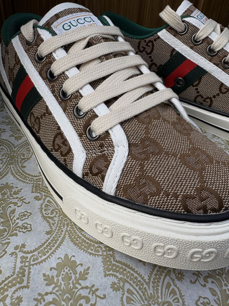 Кеди в стилі Gucci