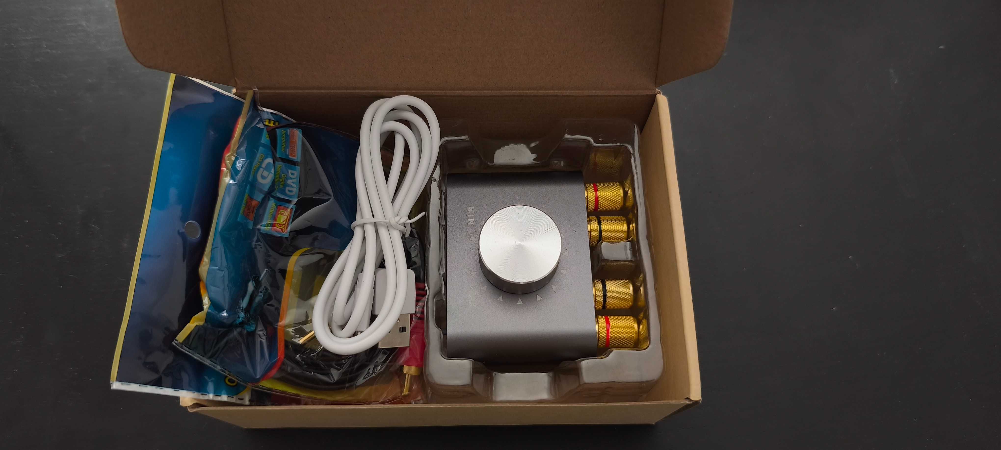 Mini Amplificador de som com Bluetooth