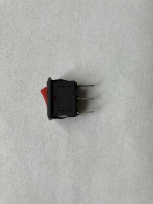 Wyłącznik włącznik 3A 250V  10,5x15 mm, przełącznik
