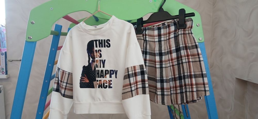 Продам костюм на девочку