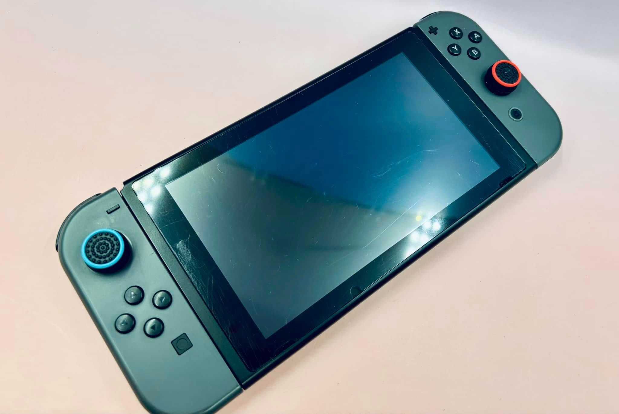 Nintendo Switch - model HAC-001(-01) / Komplet!