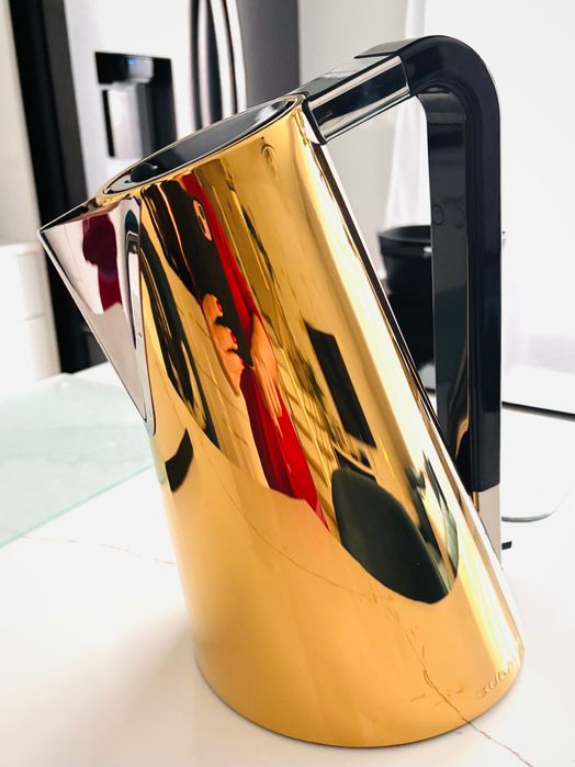 Elegancki czajnik elektryczny marki Bugatti