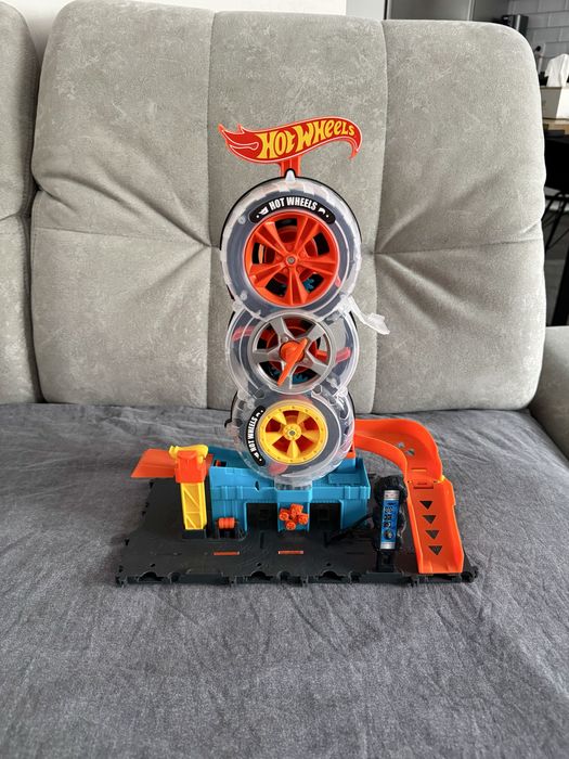 Різні треки Hot Wheels, гарний стан