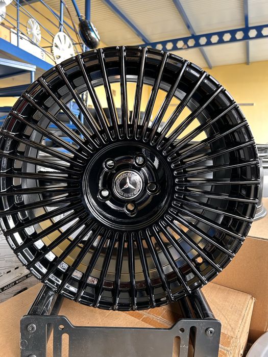 Nowe felgi aluminiowe czarne Mercedes A B C CLA E 17 cali