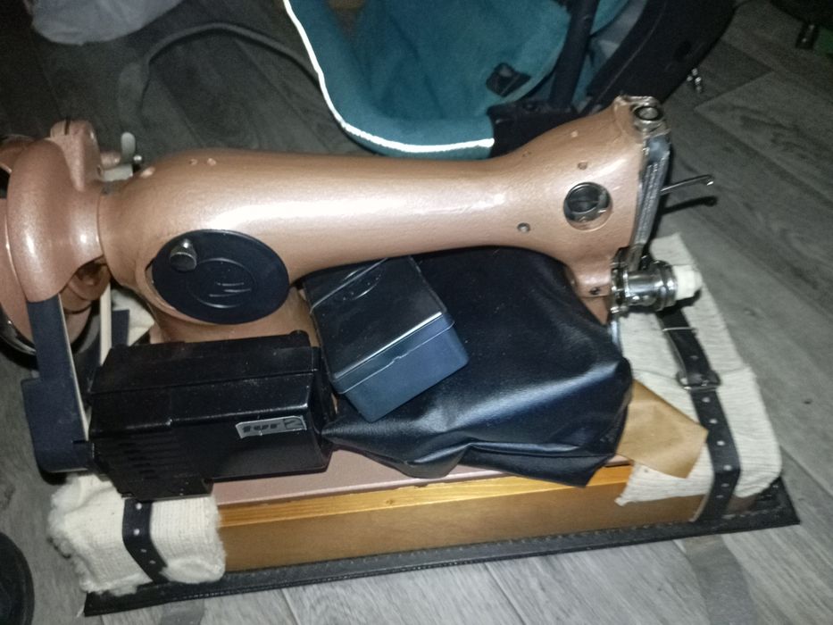 Швейная машинка Aspa tur!Состояние полностью новое!