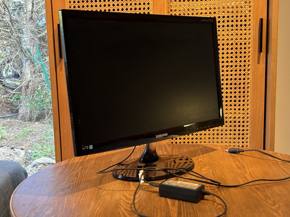 Monitor Samsung LED